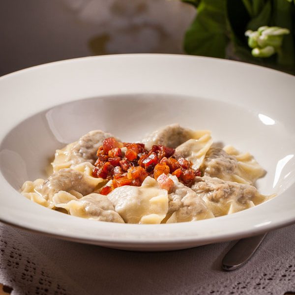 Dumplings with veal and mushroom filling